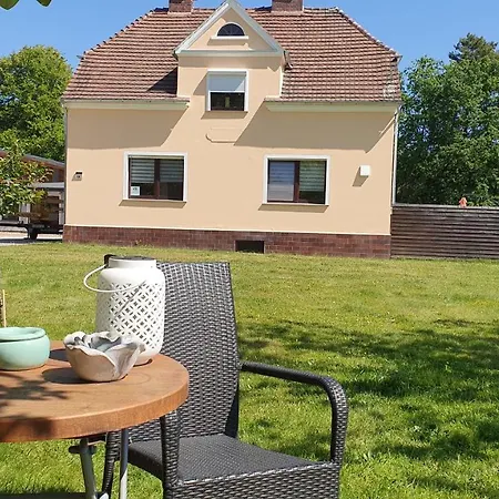 Apartment Am